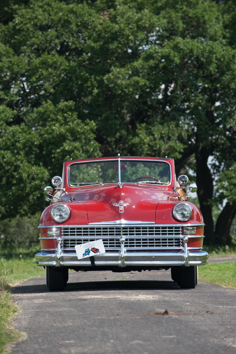  Chrysler Town & Country Convertible 1946 года  (фото 16 из 27)